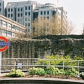 Underground Wall